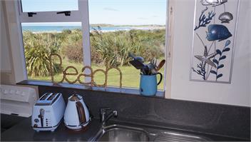 Hideaway Beach Cottage, Curio Bay - Curio Bay