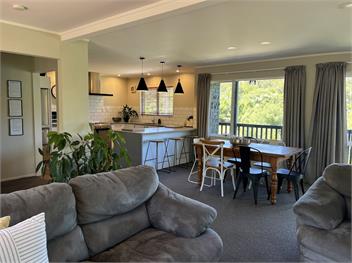 Lake View - Stunning Property overlooking Lake Okareka!! - Rotorua