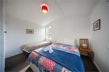 Dragon Fly Cottage (Bachcare) - Te Anau