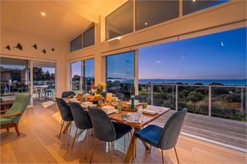 Rings Beach Retreat - Award Winning Property - 
