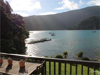 Matuku - Picton