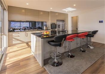 Peninsula Bay Luxury Retreat - Wanaka