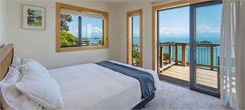 Haulashore Views - Stunning Nelson Waterfront Views! - Nelson