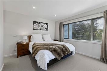 Lake View Bliss (Bachcare) - Acacia Bay