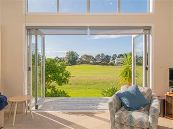 Golfers and Beach Lovers Dream (Bachcare) - Matarangi