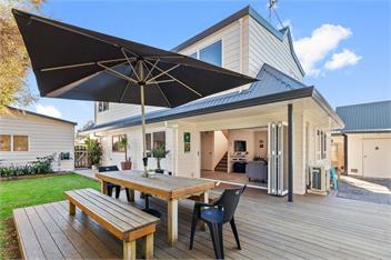 Sandy Feet (Bachcare) - Papamoa