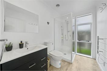 Treasure on Tuscan (Bachcare) - Martinborough