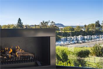 La Petite Maison - Marina Views, Outdoor Bath, Close to Town - Taupo