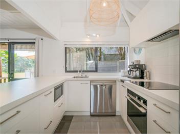 Beach Road Beauty (Bachcare) - Pauanui