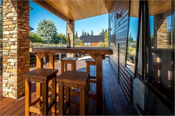 Belfast Dacha, Central, Linen and clean included, Hot Tub and Sauna. - Hanmer Springs 