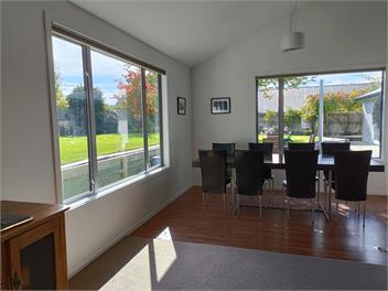 MT IRON DRIVE - 4 BEDROOM - Wanaka