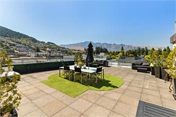THE SHOTOVER | CBD Luxury, Rooftop Terrace - Queenstown