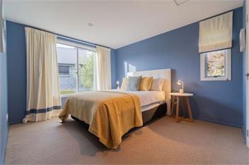 Southland Sounds (Bachcare) - Te Anau