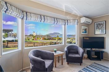 Kinder Cottage - Taupo - Private fully fenced back yard, close to shops - Taupo