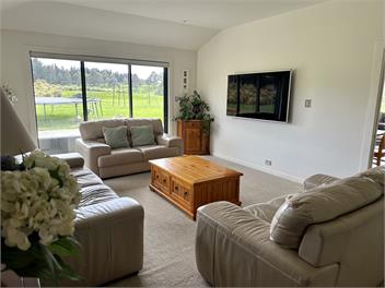 Beautiful Country Retreat in the City - Dunedin
