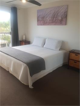 Caloundra Beach Townhouse - 400m to the Beach - Caloundra