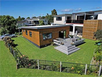 CRUISY ON CITRUS - Waihi Beach