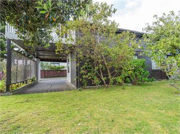 Whanga Bach (Bachcare) - Whangamata
