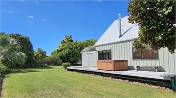 Paradise on Pacific Parade (Bachcare) - Whitianga