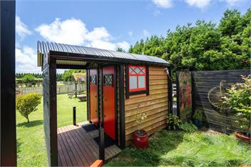 Onaeros Cute Little Cottages (Bachcare) - Waitara