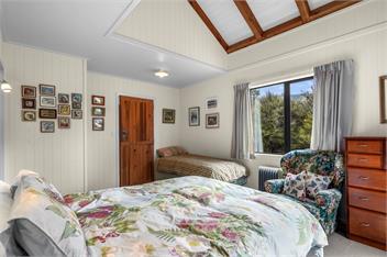 Karearea Cottage (Bachcare) - Purau