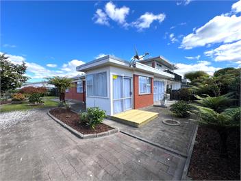 Rotorua Holiday Home - Prime Location - Garden - Rotorua