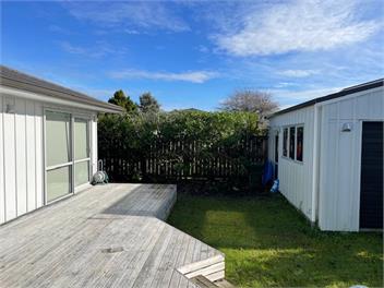 Hosts on the Coast Given Getaway - Whangamata