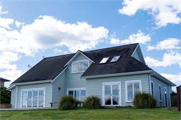 Sunlit Shores (Bachcare) - Papamoa