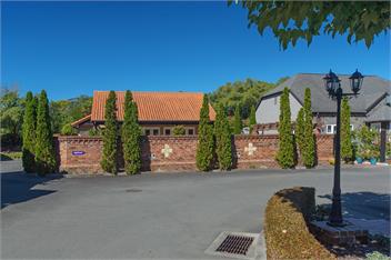 Monaco Village Apartment - Nelson