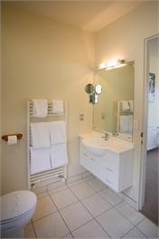 Alpine Peaks 2 Bedroom Apartment - Wanaka
