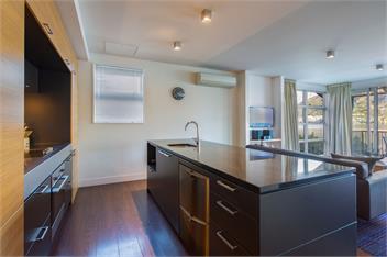 Marina 2 Bdrm Apartment with Views - Queenstown