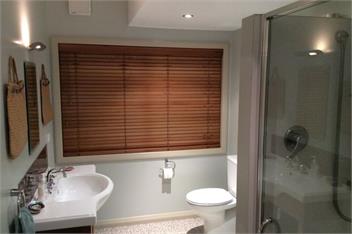Longshore: Absolute beachfront,spa,tennis,pool - Waikanae Beach
