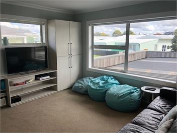 AVAILABLE for AIMS and CHRISTMAS - Tauranga
