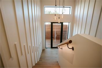 The Heights - Sleeps 8 - Lake & Mountain Views - Wanaka