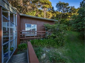 Sounds Magic (Bachcare) - Moetapu Bay