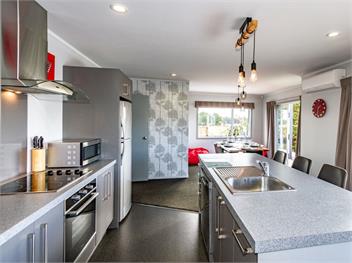 Sunshine and Snow Lodge (Bachcare) - Ohakune