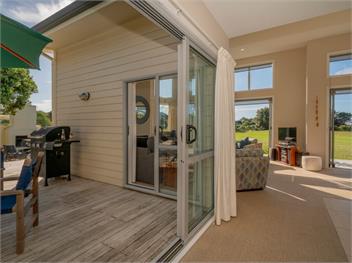 Golfers and Beach Lovers Dream (Bachcare) - Matarangi