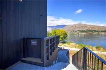 Lake View Villa (Bachcare) - Queenstown
