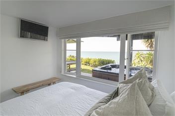 Whale Bay Surf Bach - 