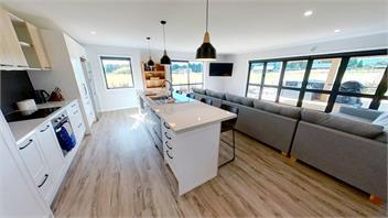 Three homes side by side for 36 people - ohakune