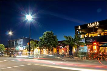 Orewa Beach House....seconds to beach - Orewa