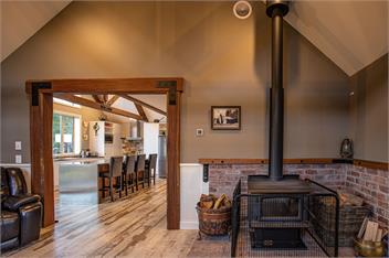 Castle Hill Retreat - includes linen & towels - Castle Hill