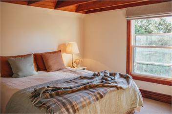 'Accrington Farmhouse' at Ridgecliff Farm ~ Coastal Country Escape, Little Akaloa - Little Akaloa