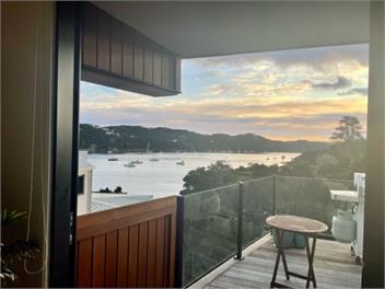 Bay View Retreat - Russell