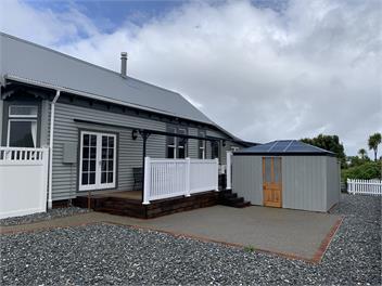 Stunning villa a few minutes walk from the picturesque Constance Bay - West Coast