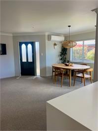 Renovated home by the beach - Mount Maunganui