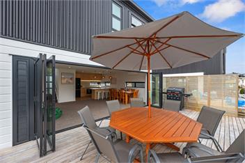 Edinburgh Escape (Bachcare) - Waihi Beach