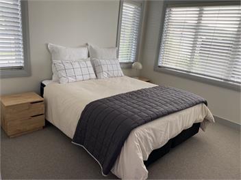 Spacious Lake House - Kinloch
