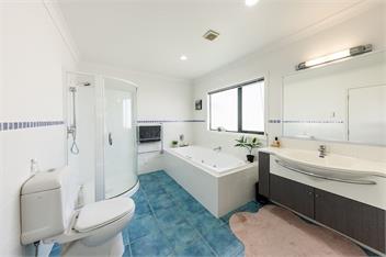 Manaia Magic (Bachcare) - Tairua