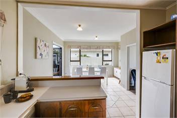 Charming on Cambridge - Taradale - Napier